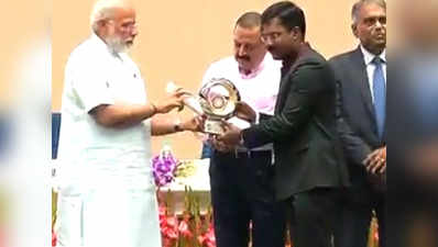 PM Modi honours public administration officials on Civil Services Day 