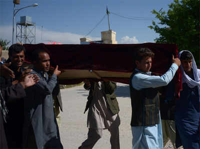 अफगान बेस हमला: मृतक सैनिकों की संख्या 150 के पार, दफनाने के लिए कम पड़ गए ताबूत