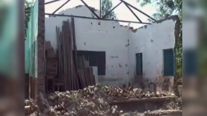 School wall collapses in Gujarat; 3 dead, 4 injured 