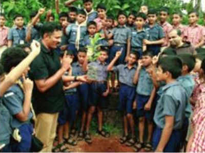 असली हीरो: खुद की तकनीक खोजकर ड्राइवर से बना पर्यावरण योद्धा