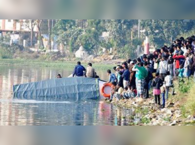 অন্ধ্রে নৌকোডুবিতে একই পরিবারের ১৩ জনের মৃত্যু