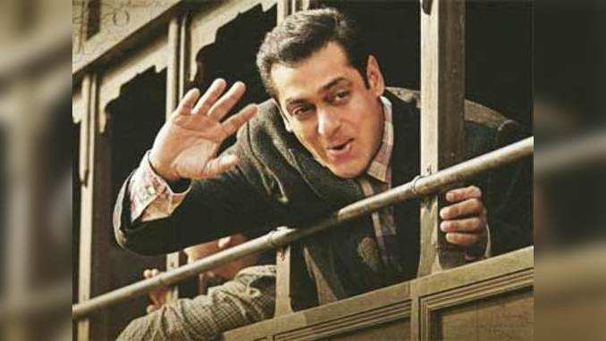 With just one day left for Tubelight teaser, Salman Khan looks all excited 