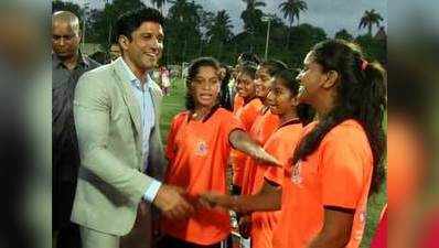 Farhan Akhtar, Nawazuddin Siddiqui grace football event 