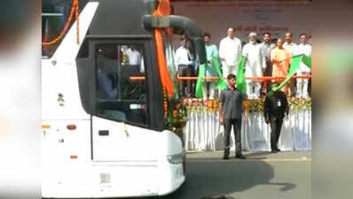 Lucknow: Yogi Adityanath flags off 27 new luxury buses 