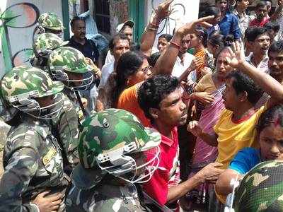 কারচুপির বিরোধিতা, ভোট থেকে সরে দাঁড়াল বাম-কং-বিজেপি