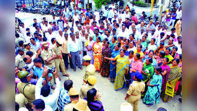 ಅಪಸ್ವರದ ನಡುವೆಯೂ ನಿವೇಶನ ಹಂಚಿಕೆ