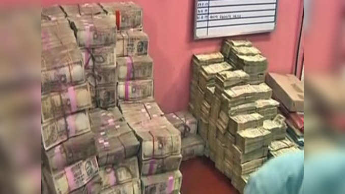 Old currency notes worth Rs 45 crore seized in Chennai 