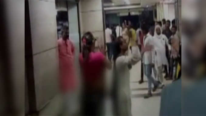 Transgenders create ruckus in Meerut, damage hospital property 