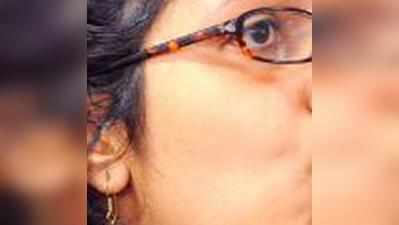 सैनेटरी नैपकिन हो टैक्स फ्री: दिल्ली महिला आयोग