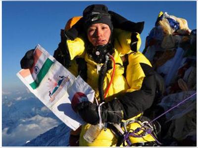 ಐದು ದಿನದಲ್ಲಿ ಎರಡು ಬಾರಿ Everest ಏರಿದ ಅಮ್ಮ