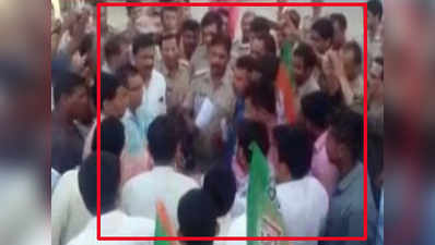 Local leader in Moradabad creates ruckus, assaults cop 