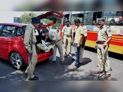 সন্ত্রাসবাদী হামলার আশঙ্কায় রেড-অ্যালার্ট মুম্বই-দিল্লিতে