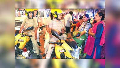 बाइक पर सवार लेडी कॉप्स दिल्ली को बनाएंगी महिलाओं के लिए सुरक्षित