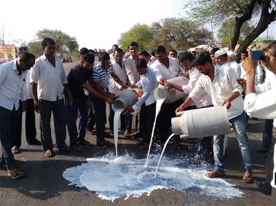 CM से मिले महाराष्ट्र के किसान, आंदोलन खत्म किया