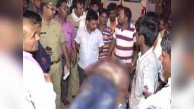 Agra: Local leader shot dead, mob lynches one accused while other escapes 