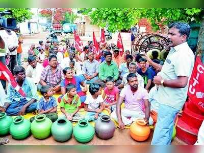 ಚಿತ್ತವಾಡ್ಗಿ: ಕುಡಿವ ನೀರಿಗೆ ಆಗ್ರಹಿಸಿ ಪ್ರತಿಭಟನೆ