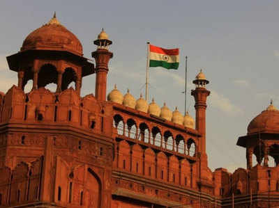 अपना इतिहास बताने के चक्कर में दिल्ली के लाल किले को अपना बता बैठा पाकिस्तान