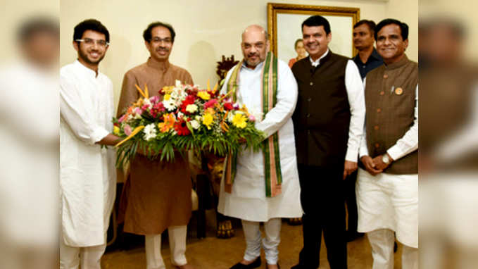 Presidential polls: Amit Shah meets Shiv Sena chief Uddhav Thackeray 