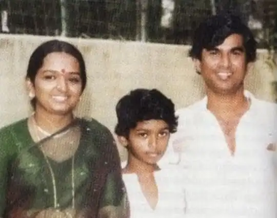 தளபதி விஜய்யின் சிறுவயது புகைப்படங்கள் - actor vijay childhood photos -  Samayam Tamil