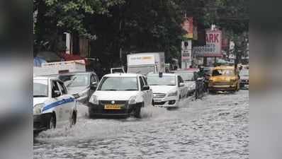 भारी बारिश के बाद कोलकाता में जलभराव की समस्या