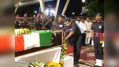 Aurangabad: Wreath laying ceremony of fallen soldier Sandeep Jadhav held 