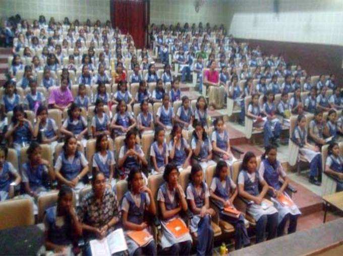 औरंगाबाद : ओळख पाठ्यपुस्तकाची या महाराष्ट्र टाइम्सच्या कार्यक्रमाला विद्यार्थ्यांचा प्रचंड प्रतिसाद