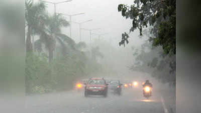 Heavy rains, thunderstorm lash Mumbai 