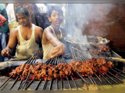 কাবাব-কেনাকাটায় ঈদের আগমনী