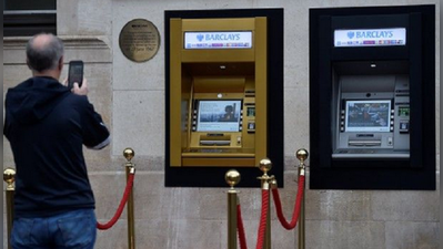 #HBDATM: পঞ্চাশে পা প্রথম ATM-এর, সঙ্গে সোনার সাজ…