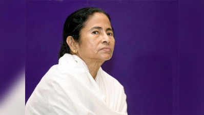 पश्चिम बंगाल: ममता बनर्जी ने राज्यपाल पर लगाया धमकी देने और अपमानित करने का आरोप