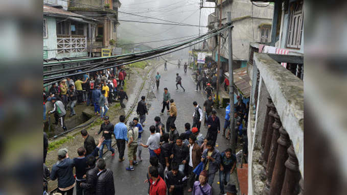 Darjeeling: 2 killed in fresh violence, Army redeployed 