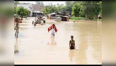 गोंडा में बाढ़ का कहर शुरू, 15 गांव के 150 परिवारों ने किया पलायन