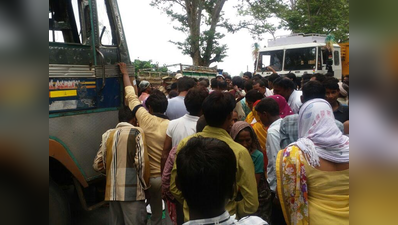 कानपुर में रोड एक्सिडेंट के बाद पुलिस पर पथराव