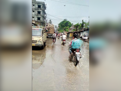 ওঠেনি জবরদখল, নেই পাকা নর্দমাও