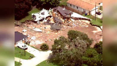 Florida sinkhole swallows boat, 2 homes 