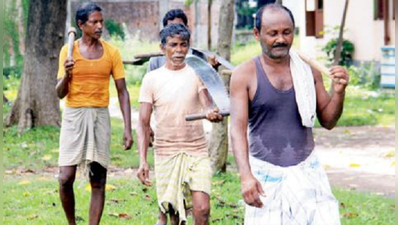 পাপক্ষালনে অরণ্য সপ্তাহে গাছে হাত দেন না রজব-জাকিররা