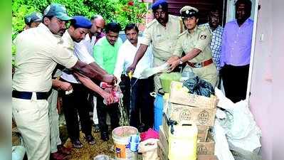 2 ಲಕ್ಷ ಮೌಲ್ಯದ ಮದ್ಯ ನಾಶ