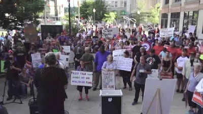 Trump supporters, opponents demonstrate in Ohio 