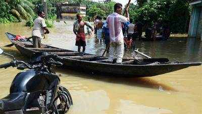 West Bengal floods: Death toll rises, IAF joins rescue operations 