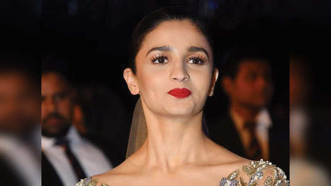 Alia Bhatt doesnt consider herself a star! 