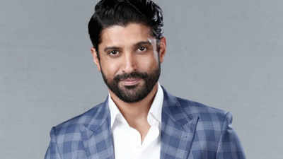 Farhan Akhtar’s team finds him unfit for Kapil Dev’s role 