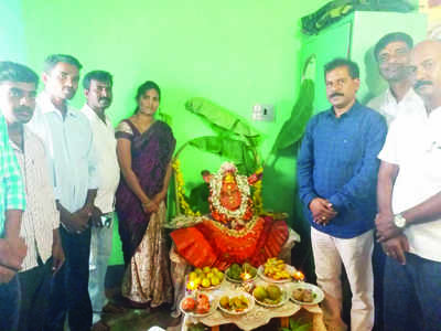 ಹುಸೇನ್‌ ಮನೆಯಲ್ಲಿ ಲಕ್ಷ್ಮೀ ಪೂಜೆ