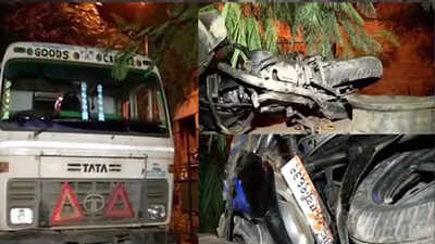 2 killed, 1 critically injured after a speeding truck hit 3 bikers in Mumbai 