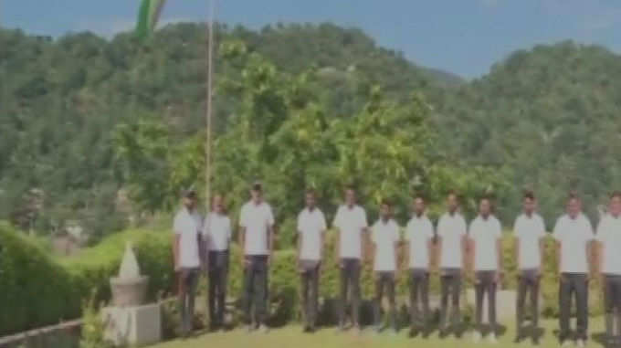 श्री लंकाः कैंडी में भारतीय क्रिकेट टीम ने फहराया तिरंगा
