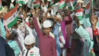 Tricolour unfurled, National Anthem sung aloud in Kanpur madarsa 