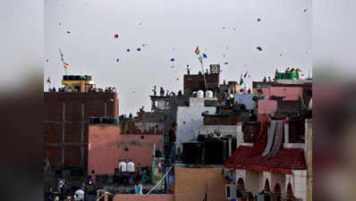 दिल्ली: पतंगबाजी से इस बार भी हुई ट्रिपिंग, 20 पावर कट