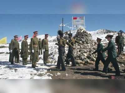 எல்லையில் அத்துமீறிய சீன ராணுவம்; இருநாட்டு வீரர்களும் கல்வீசித் தாக்குதல்...!