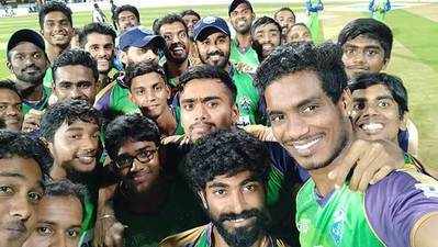 TNPL : கோவை அணிக்காக சதம் விளாசி சாதனை படைத்த ரோகித்