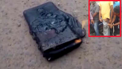 Smartphone bursts into flames inside pocket of man 