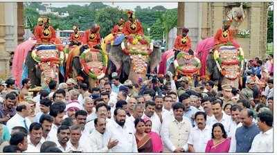 ಅರಮನೆಯಲ್ಲಿ ದಸರಾ ಗಜಪಡೆಗೆ ಅದ್ಧೂರಿ ಸ್ವಾಗತ